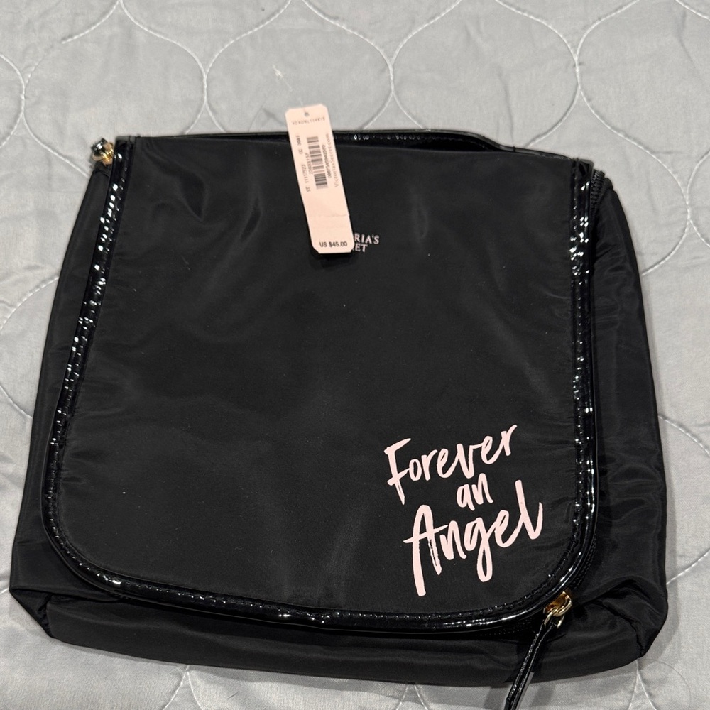 Travel toiletry bag for Victoria’s Secret black brand new   B-8